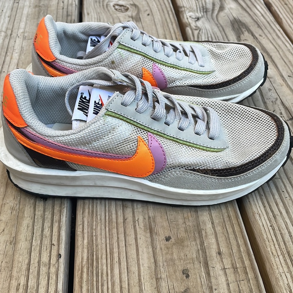 NIKE -Sacai LVD Waffle Daybreak Sneakers - Grey/ Orange/ Pink  Size 6.5